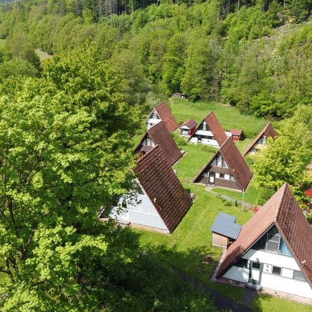 Ferienpark_Nurdachhäuser_Luftbild.neu